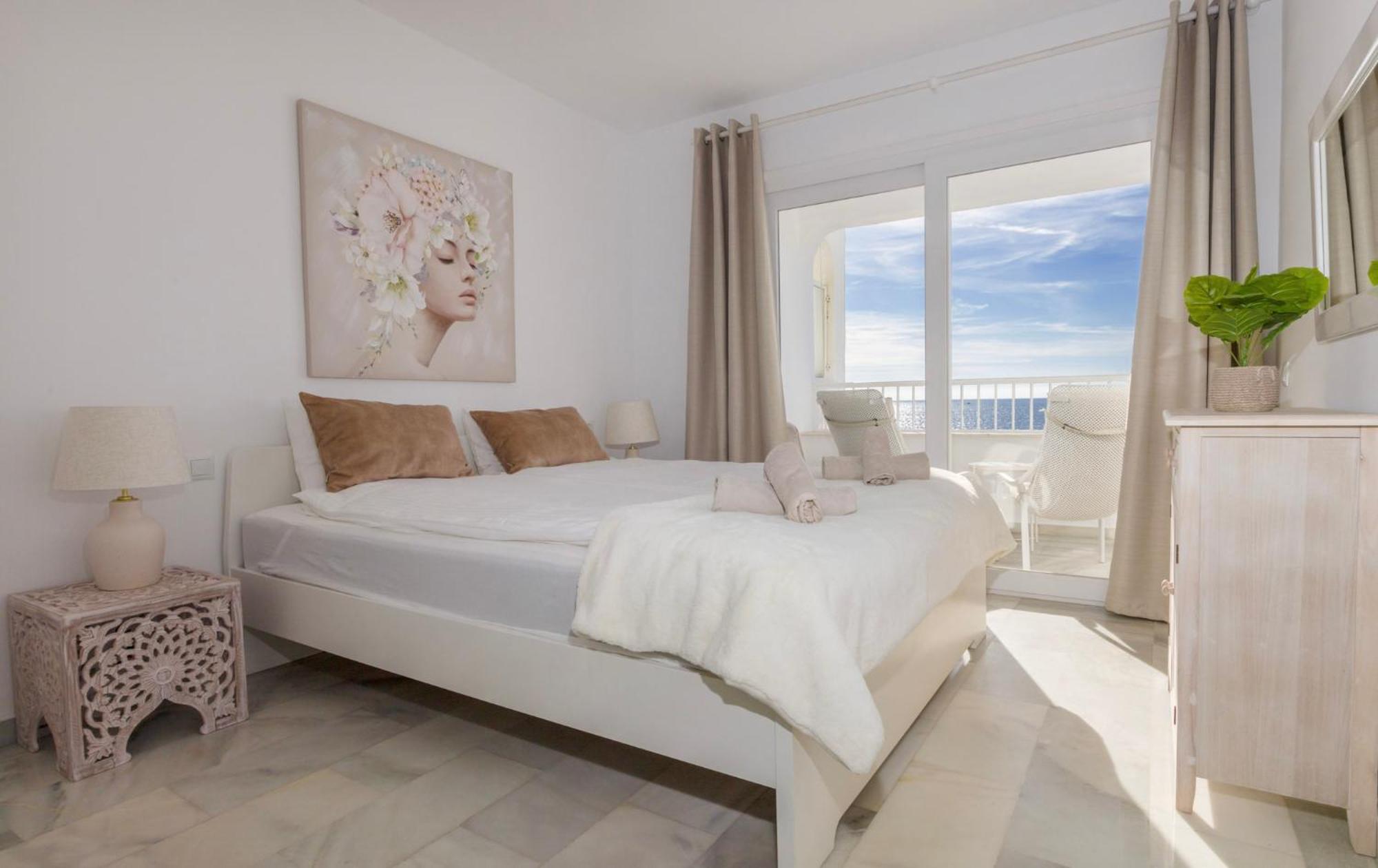 Oceanfront Mijas Apartment Exterior photo